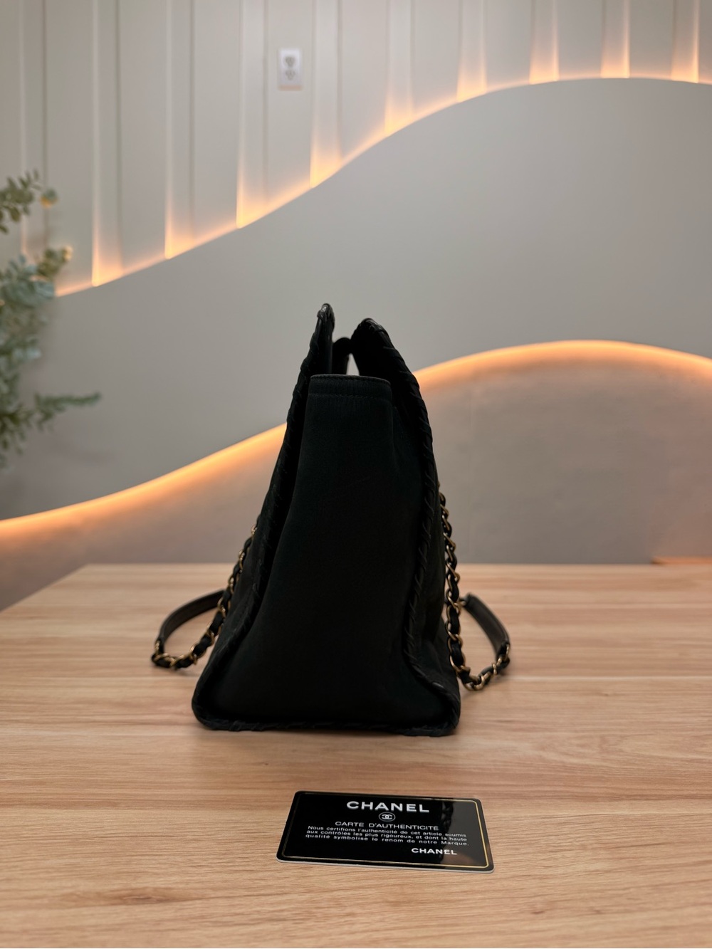 CHANEL Black Quilted Leather Shoulder Bag with Gold CC Hardware - Picture 3 of 8